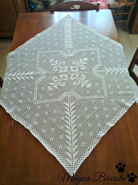 Creatività uncinetto natalizio centrini fai da te facile ricamo punto croce braccialetti fai da te facili uncinetto moderno schema uncinetto. Centrotavola quadrato all'uncinetto - Per la casa e per te ...