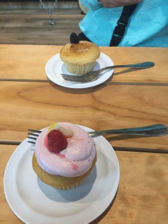 Usa today says the iowa state fair is one of the best things to do in the entire united states. Molly's Cupcakes, Des Moines - Menu, Prices & Restaurant ...