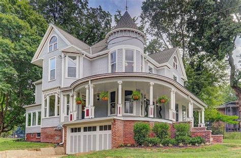 Don't miss the traditional tenement houses, charles rennie mackintosh's the lighthouse, the futuristic science centre or the hillside necropolis. Rotunda Victorian Houses - Andrea Palladio Architect In ...