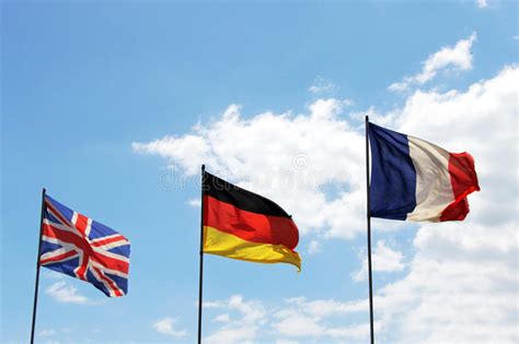 Son una hidra a la que le cortaron la cabeza en el 66'. Flags Of Great Britain, Germany And France Stock Image ...