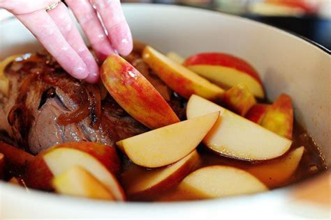 In this tutorial, i'll show you how to roast a pork tenderloin in the oven without letting it get dry. Pork Roast with Apples and Onions | Recipe | Pork roast ...