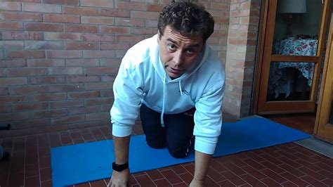Femorali a corpo libero per potenziamento delle gambe. Potenziamento muscolare per il nuoto - YouTube