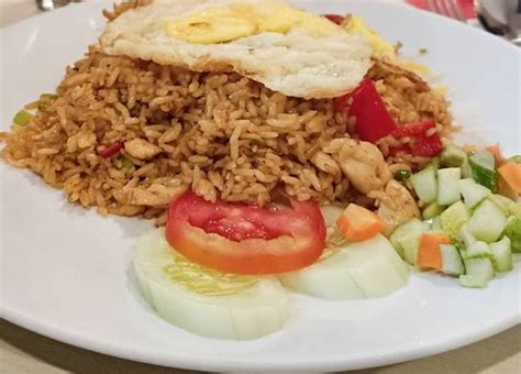 Ditambah lagi, bahan yang digunakan juga mudah didapat di rumah. Resep Nasi Goreng Spesial Mudah Banget, Cuma 5 Langkah!