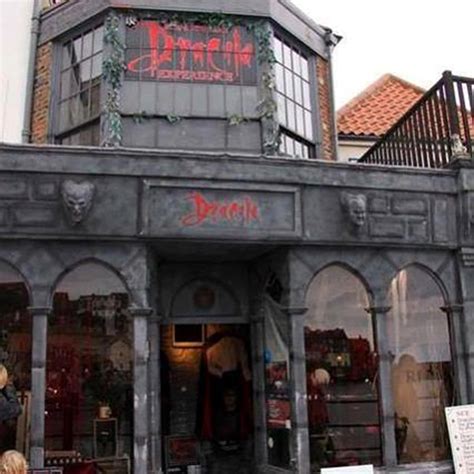 Get Your Teeth Into A Truly Terrifying Tour At The Dracula Experience