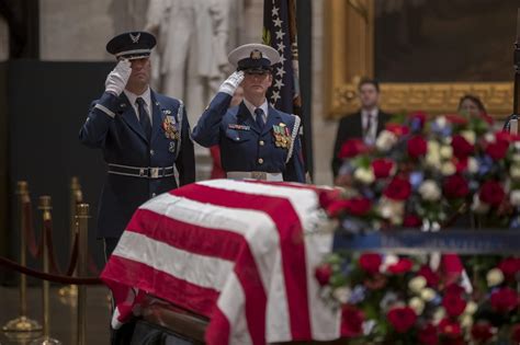Photos George Hw Bushs National Cathedral Funeral Wtop