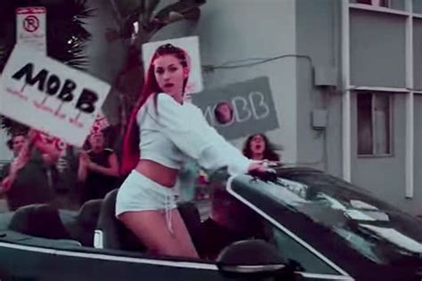 ‘cash Me Outside’ Girl Danielle Bregoli Debuts ‘these Heaux ’ Her First Music Video As Bhad Bhabie