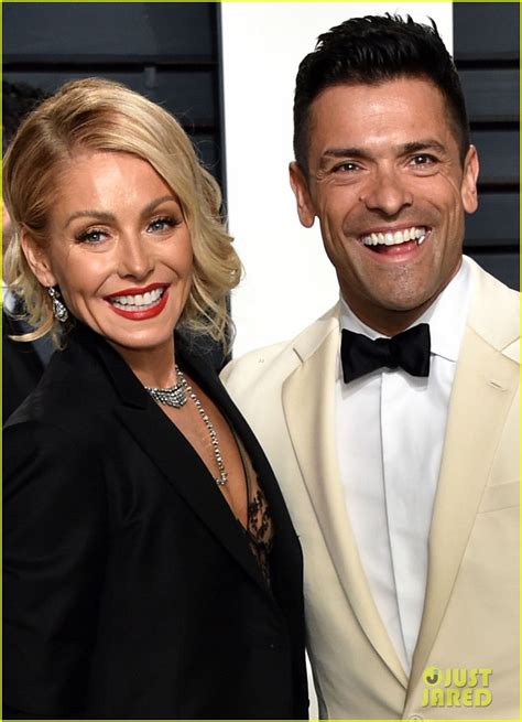 Kelly Ripa And Mark Consuelos Are All Smiles At Oscars After Party 2017