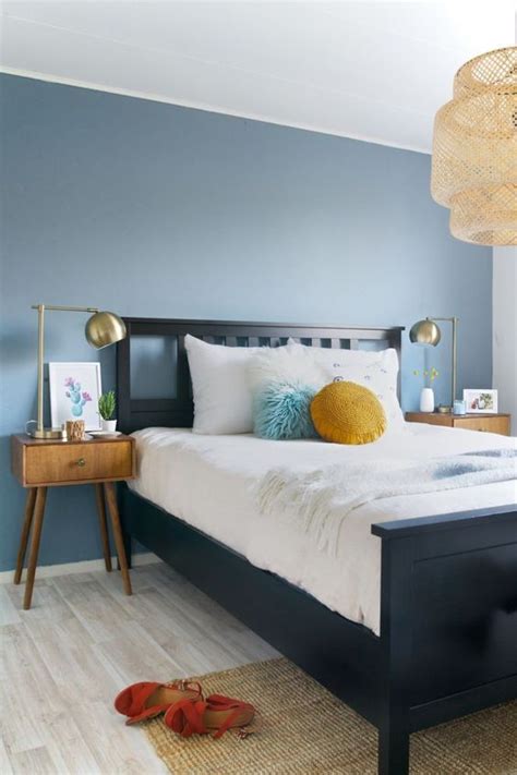 Striking Blue Bedroom Ideas for Your Reference - SeemHome