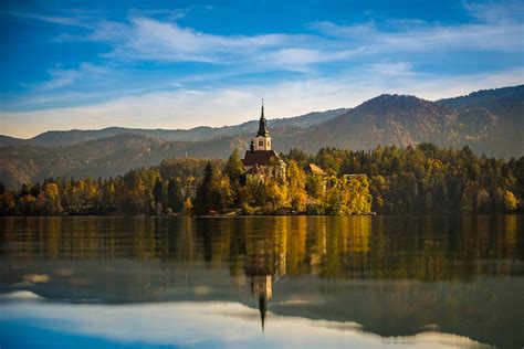 Lake Bled Island Fall Travelsloveniaorg All You Need To Know To
