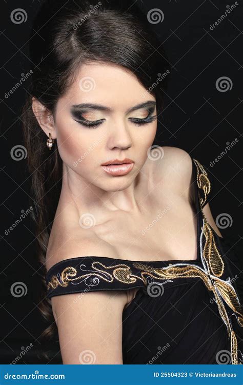 Beautiful Woman With Golden Evening Make Up Stock Image Image Of Jewellery Female 25504323