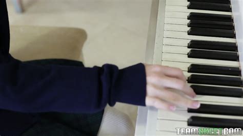 Piano Lesson Turns Into Wild Sex XXXBunker Porn Tube