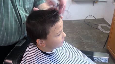 Maybe you would like to learn more about one of these? Fast young guy's hair cut. 5 guard 3 guard . - YouTube
