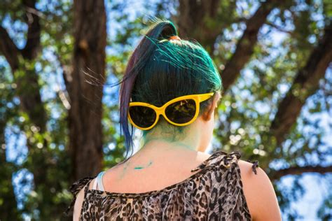 How To Remove Hair Dye From Clothes - 2020 DIY Guide - The ...