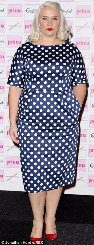 Claire Richards Shows Impressive Slimline Figure On Itvs Loose Women Daily Mail Online