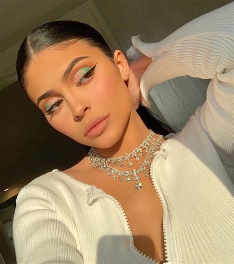 Made another arab kylie jenner edit, thoughts? Kylie Jenner Responds To Claims She Copied An Influencer's Instagram Photo | Revelist