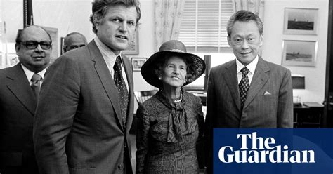 Lee Kuan Yew A Life In Pictures Global The Guardian