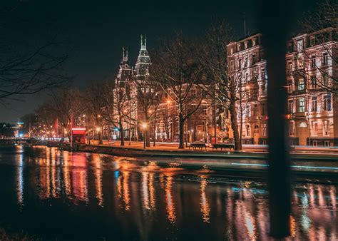 Genieten Van Amsterdam Jeroen Maakt S Nachts Bizar Mooie Fotos
