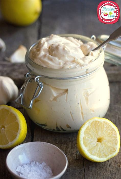 La maionese molto probabilmente deve la sua popolarità al fatto che per molti anni altri tipi di salse infatti, nella maionese di alta qualità, sono nascoste circa 700 kcal, che è molto più che nel maiale. Salsa Maionese | RecipeArt | Ricette fodmap, Ricette fatte ...