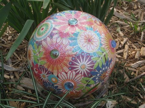 Diy Garden Gazing Ball Bowling Ball Yard Art Garden Crafts Bowling