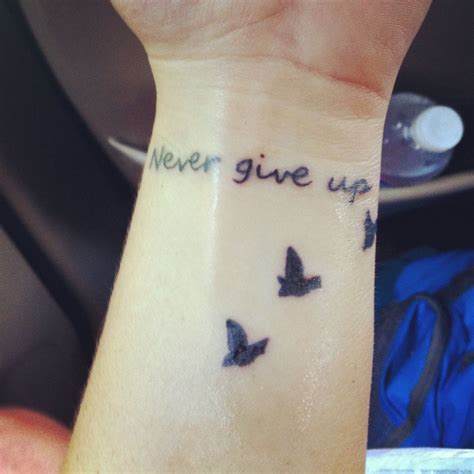 Other people simply get their never give up tattoos for when they need them. My tattoo, "Never give up" | Tattoo never give up, Tattoos ...
