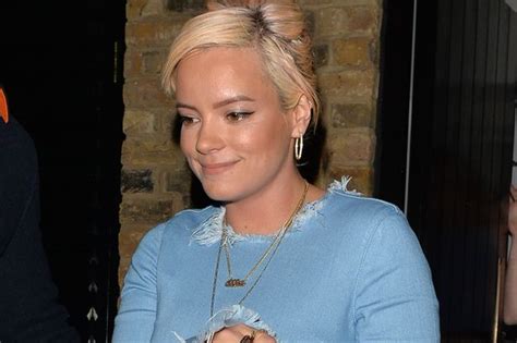 Lily Allen Shames Troll Who Shares Picture Of Her Neatly Trimmed