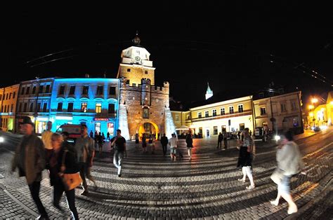 Кафедральный собор или собор св. Lublin nocą