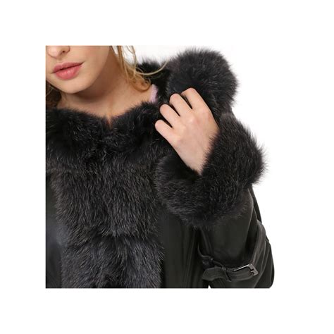 Découvrez notre large sélection de fausse fourrure, vous trouverez forcément votre bonheur ! Manteau Giovanni Adrianna en cuir et en fourrure de renard ...