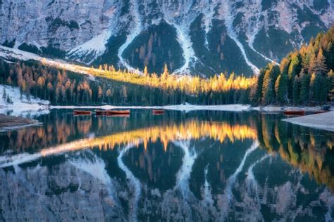 Premium Photo Braies Lake With Beautiful Reflection In Water At