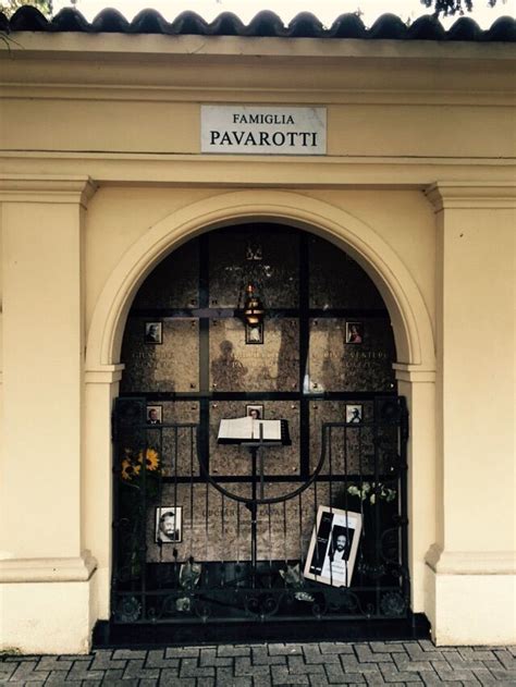 Add a new memorial or a photo and gps. Luciano Pavarotti (1935 - 2007) - Find A Grave Photos ...