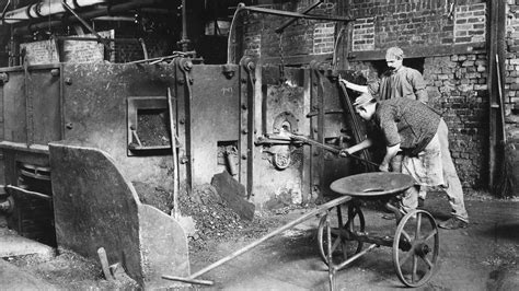 Man braucht diese erfindung, um zu lesen und um etwas zu sehen. 20 HQ Pictures Wann Wurde Die Spinnmaschine Erfunden : Wer ...