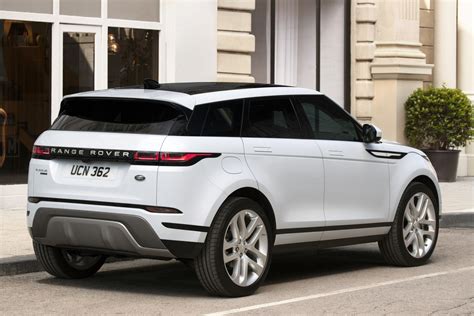 2020 Range Rover Evoque Embraces Its Famous Family