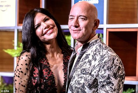 Amazon ceo jeff bezos has reportedly been dating new girlfriend lauren sanchez for four months. Jeff Bezos and girlfriend Lauren Sanchez rub shoulders with Bollywood elite in ritzy Mumbai ...
