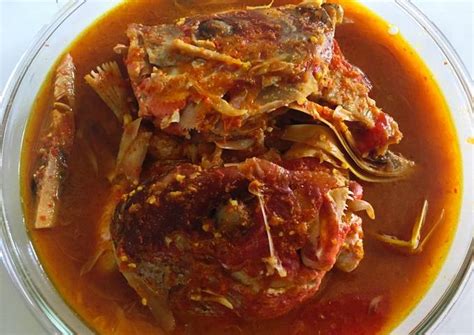 Cara mudah menyediakan sajian asam pedas ikan pari yang sangat sedap dan berkuah pekat tanpa menggunakan banyak bahan. Resep Asam Pedas Kepala Ikan Kakap Merah oleh VinaLius ...