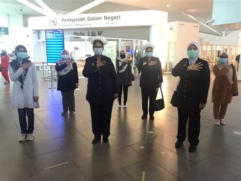 Know kementerian kesihatan malaysia : Medical Personnel Sent To Sabah To Fight COVID-19 Are The ...