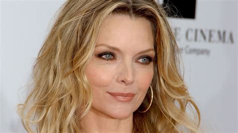 What Happened To Michelle Pfeiffer The Reason She Stepped Away From