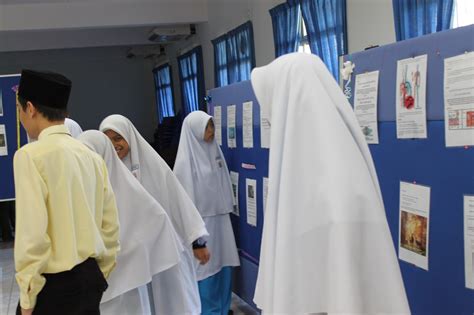 Cerita dari suhu gee13 (forum semprot.com). PAMERAN KARNIVAL KESENIAAN ISLAM | Sekolah Menengah Agama ...