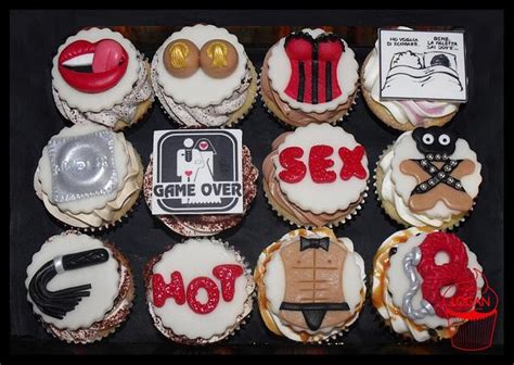 Sexy Cupcakes Decorated Cake By Mariella Cakesdecor