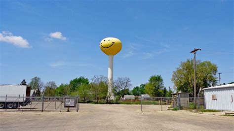 Smiley Face Water Tower Atlanta Il Official Local Tourism