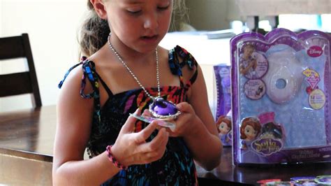 Disney Sofia The First Magical Amulet Youtube