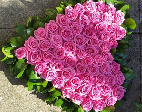 Flowers delivered in scotland and the uk from our flower shops in edinburgh, dundee, perth, pitlochry, dunfermline, kinross, linlithgow, bathgate, livingston and glasgow, williamson design florist flower shops deliver flowers from all our flower shops in scotland to the whole of the uk the. The Florist Loughton | Funeral Flowers >> Hearts and Crosses