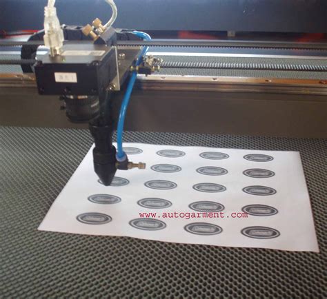 This compact design and can fold for effective transport and storage. Auto Cloth Laser Cutter or Fabric Laser Cutting Machine ...