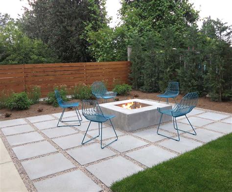 13 Great Diy Outdoor Patio Flooring Ideas On A Budget The Garden Glove