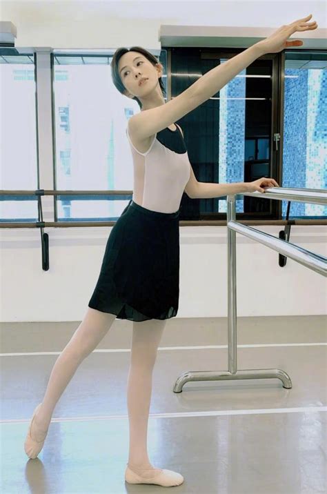 蔡思貝（英語：sisley choi sea pui，1991年2月6日－），香港女演員，《2013年度香港小姐競選》亞軍。 想要成爲蔡思貝的fans，必看以下内容. 張鈞甯換超短髮，仿佛換了個人，你喜歡她長發還是短髮？ - 每日頭條