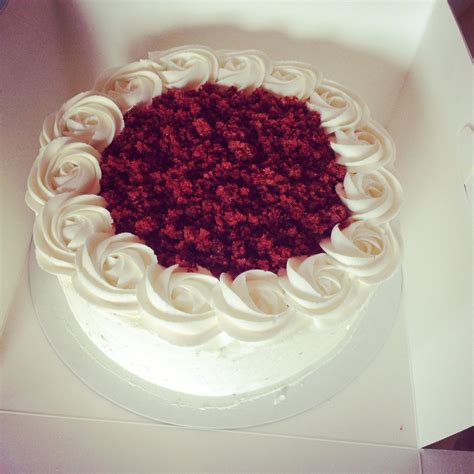 It has a hint of chocolate flavor that is very mild, and is typically made with buttermilk and a little bit of vinegar as well for the perfect blend of acidity and sweetness. New design Red Velvet Cake | Bakery cakes, Cake, Cake business