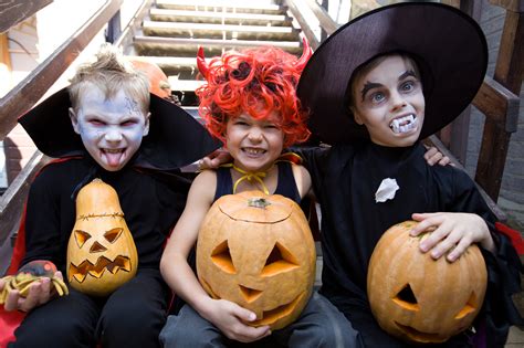 14 Tips For A Safe Halloween