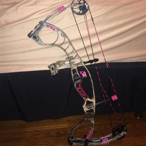 Hoyt Archery Compound Bow Realteee Extra Camo With Pink Accessories