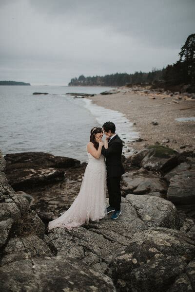 Hannah Stepaniuk British Columbia Wedding Photographer