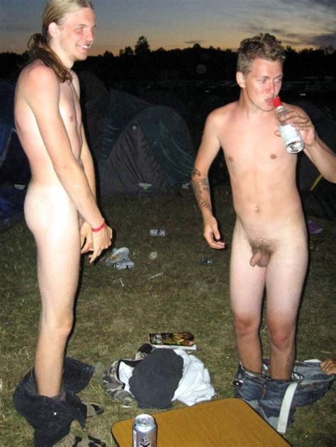 Naked Guys Outdoors