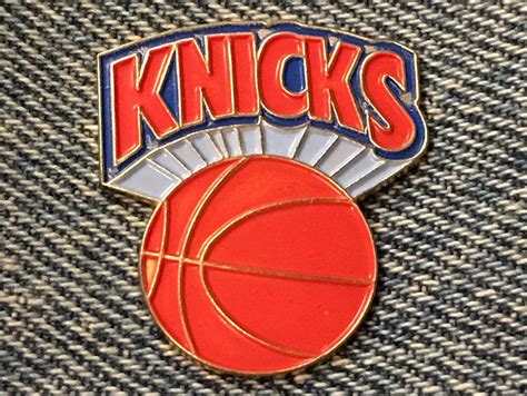 New York Knicks Lapel Pin~ ~ 1990 Vintage ~ Orange Basketball ~ Nba