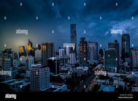 Bangkok Skyline Blue Sky Hi Res Stock Photography And Images Alamy